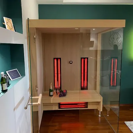 Daire Sauna Infrared 2 *